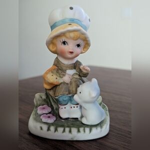 Vintage Homco 1430-V Girl With Cat Figurine